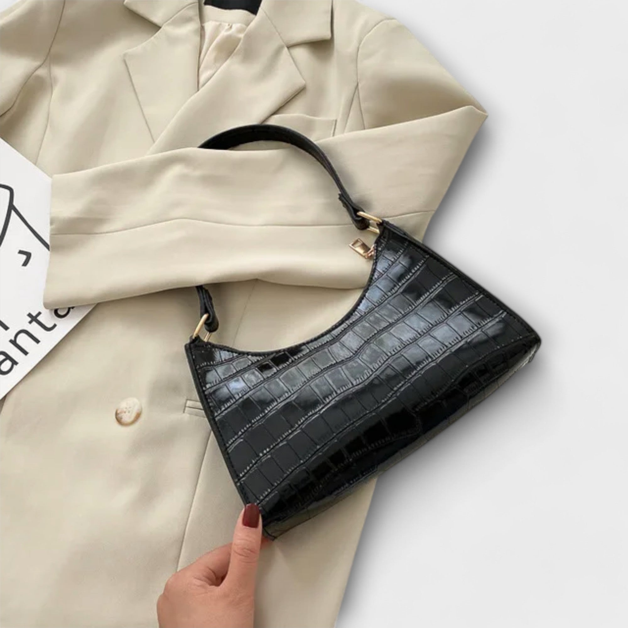 Lora. - Glänzende Ledertasche