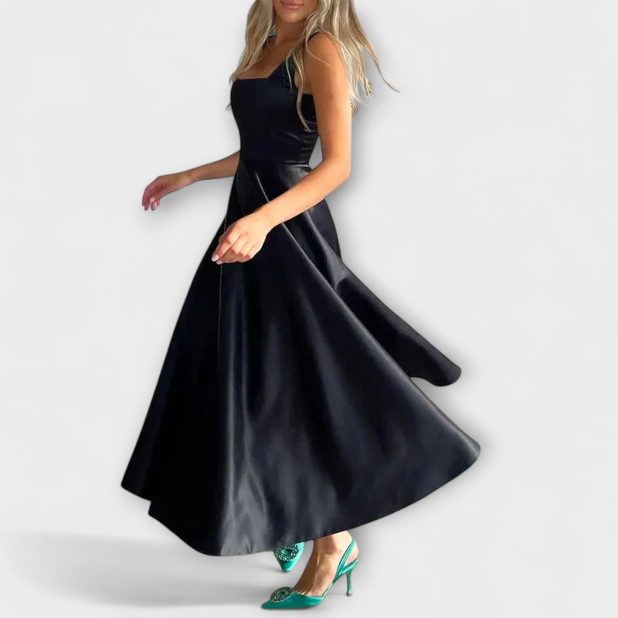 Lumea – Elegantes Midi-Kleid